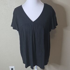 Elegant Black V-Neck Short Sleeve Top